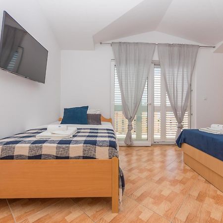 Vila Marina Sea&City View Макарська Номер фото
