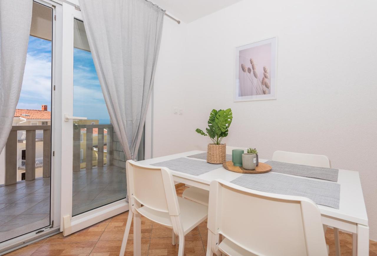 Vila Marina Sea&City View Макарська Номер фото
