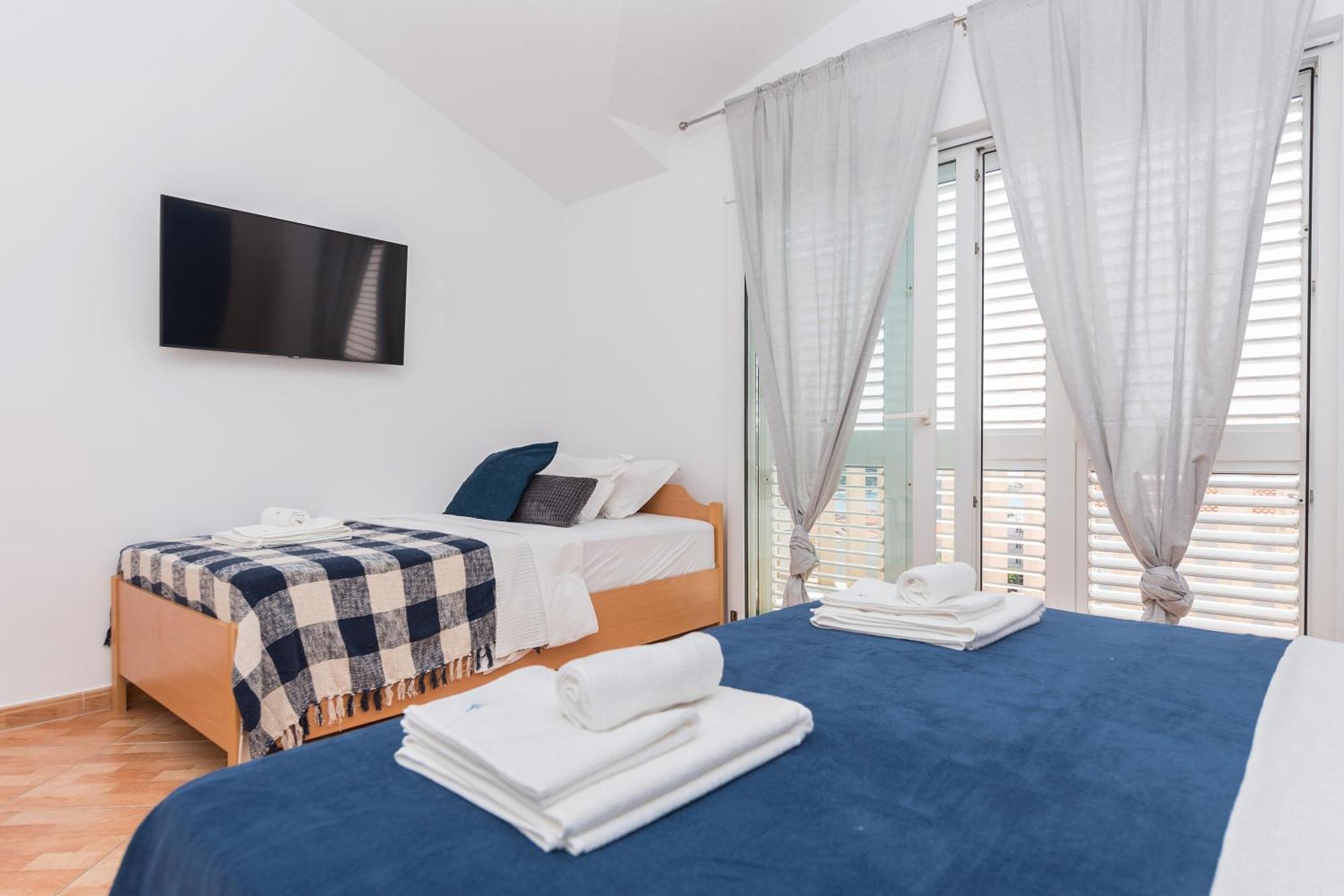 Vila Marina Sea&City View Макарська Номер фото